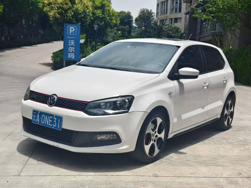 Volkswagen Polo 2013 car image 