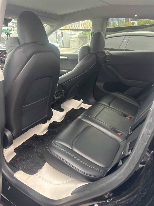 Tesla Model Y 2022 car image #7