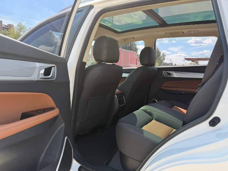 GEELY Vision X6 2019 car image #6