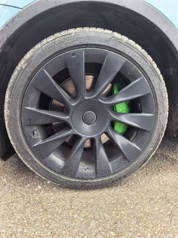 Tesla Model Y 2021 car image #4