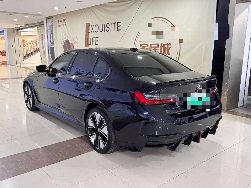 BMW i3 2024 car image #7