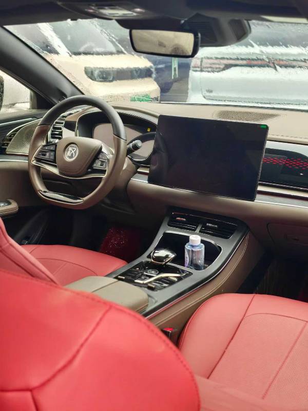 BYD Han 2023 car image #5