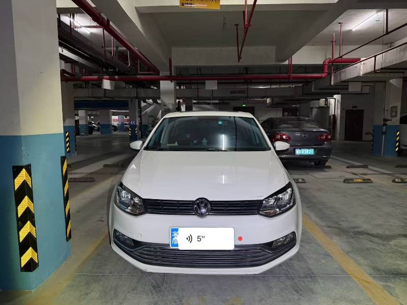 Volkswagen Polo 2017 car image #3