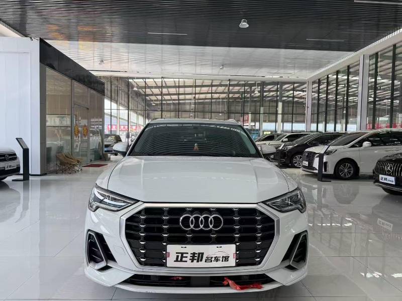 Audi Q3 2022 #2 Audi Q3 2022 car image #2