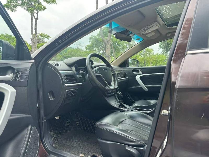 GEELY Emgrand 2017 #4 GEELY Emgrand 2017 car image #4