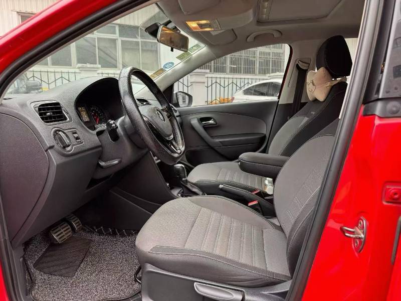 Volkswagen Polo 2015 #4 Volkswagen Polo 2015 car image #4