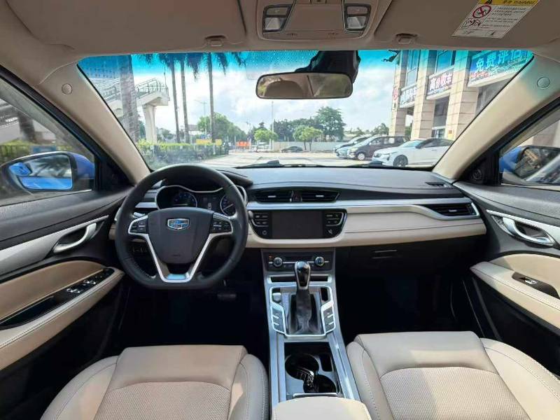 GEELY Emgrand 2019 #8 GEELY Emgrand 2019 car image #8