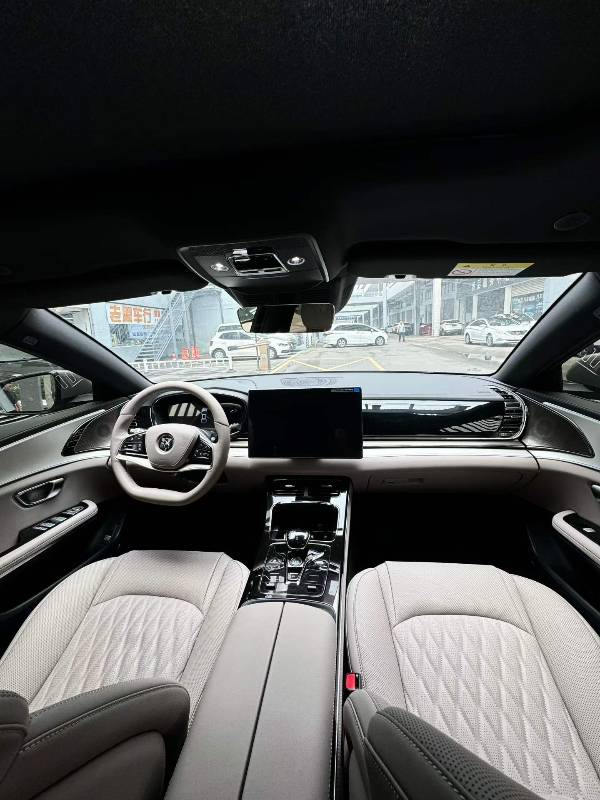 BYD Han 2025 #7 BYD Han 2025 car image #7