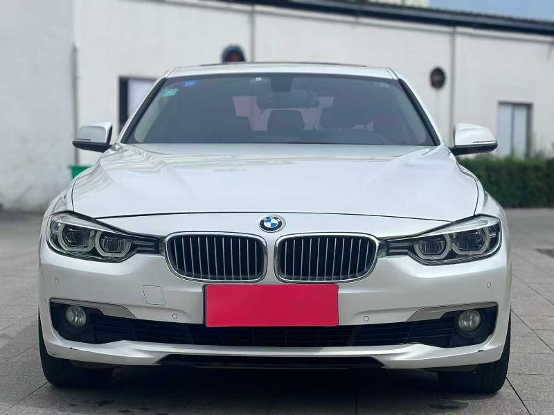 BMW 3 Series 2018 #2 BMW 3 Series 2018 car image #2