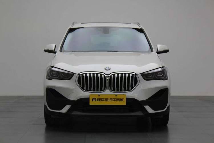 BMW X1 2021 car image #2