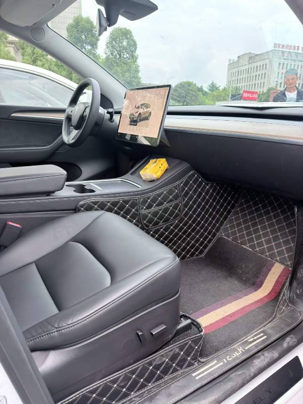 Tesla Model Y 2022 car image #7