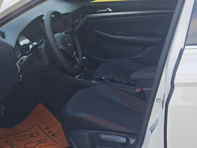 Volkswagen Bora 2022 car image #6