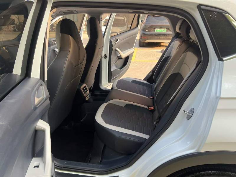 Volkswagen Tharu 2025 car image #6