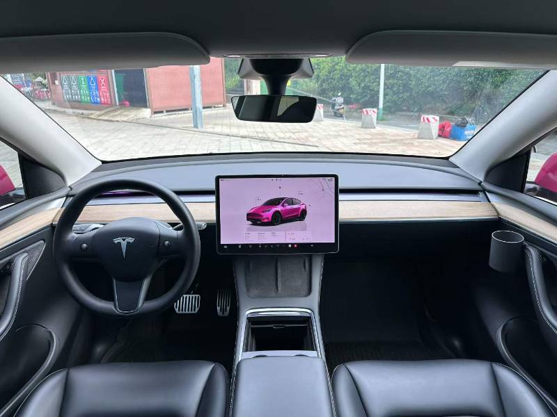 Tesla Model Y 2022 #8 Tesla Model Y 2022 car image #8