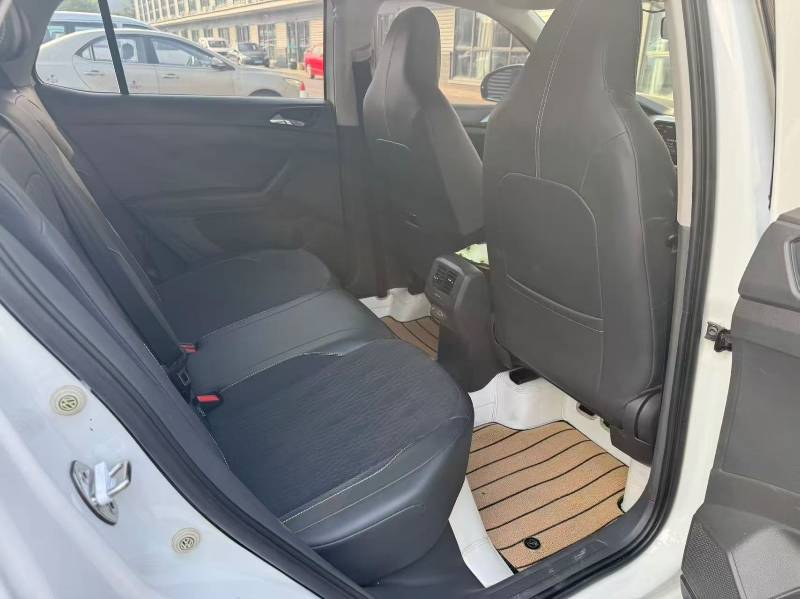 Volkswagen T-Cross 2021 car image #7