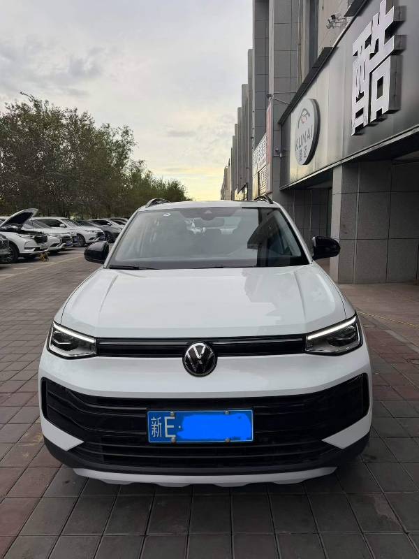 Volkswagen Tharu 2025 #2 Volkswagen Tharu 2025 car image #2