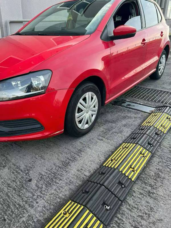 Volkswagen Polo 2017 car image #3