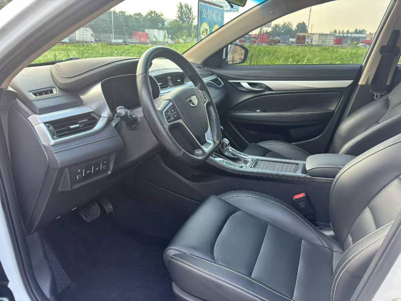 GEELY Emgrand 2018 car image #7