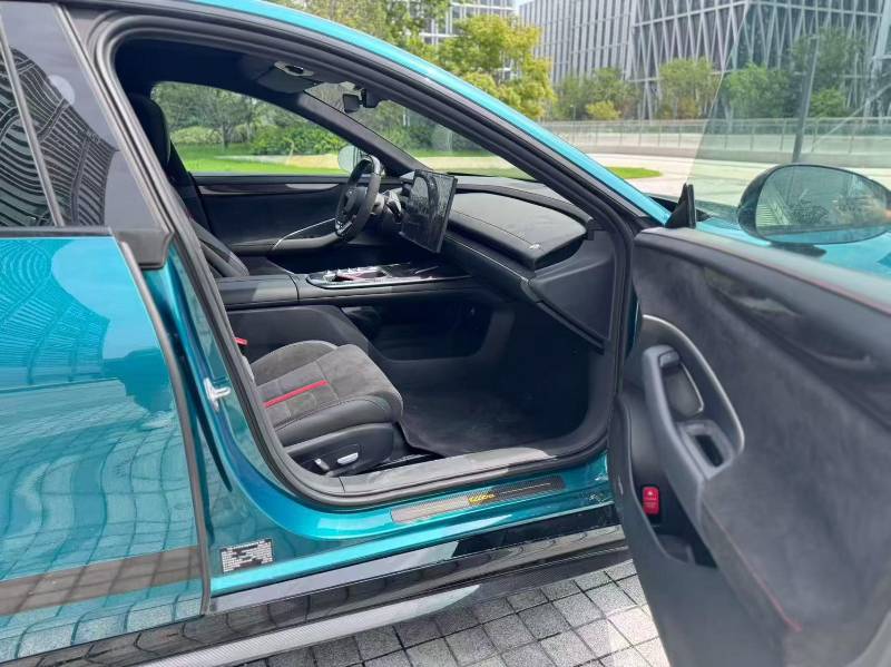 MI SU7 Ultra 2025 #6 MI SU7 Ultra 2025 car image #6