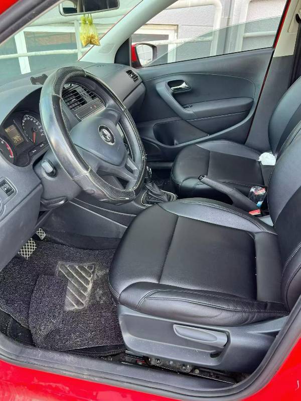 Volkswagen Polo 2017 car image #5