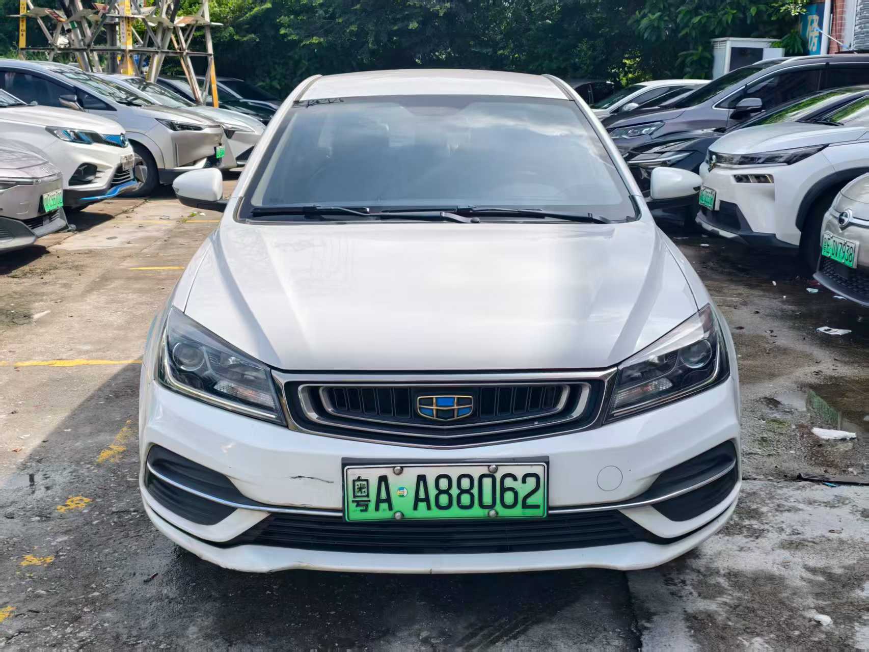 GEELY Emgrand New Energy 2021 صورة سيارة #2