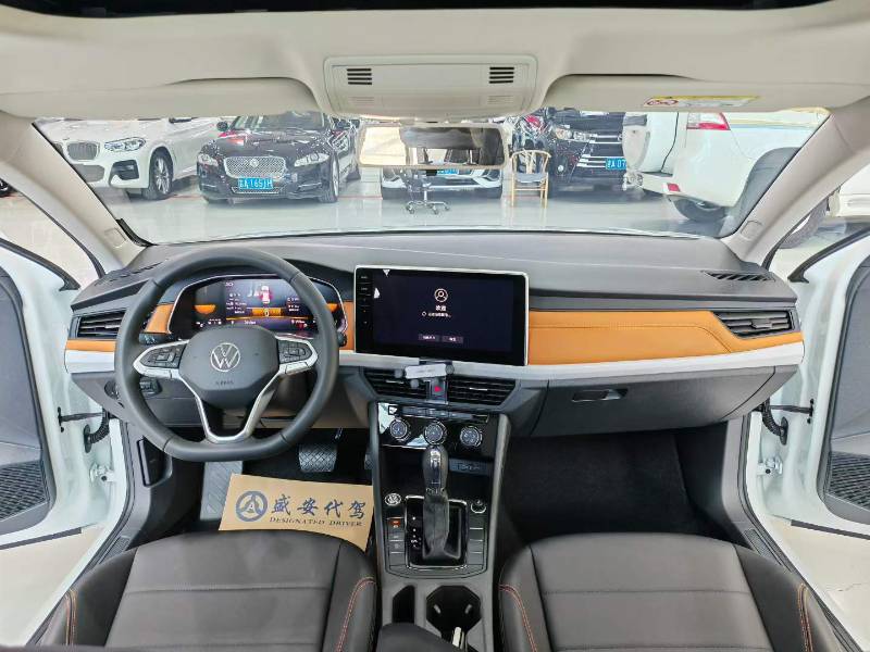 Volkswagen Bora 2025 car image #5