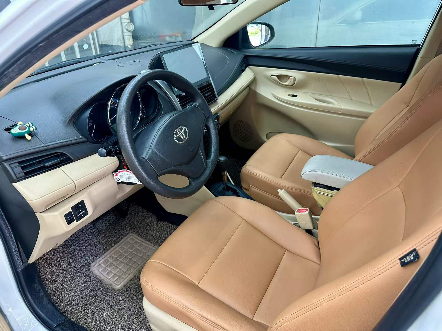 Toyota Vios 2016 car image #9