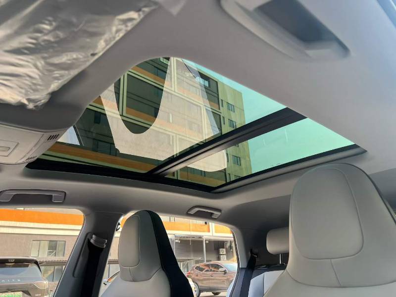 Volkswagen Tharu 2025 car image #9