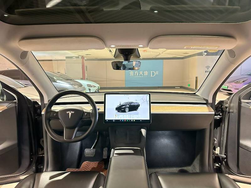 Tesla Model Y 2022 #5 Tesla Model Y 2022 immagine di auto #5