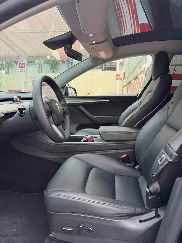 Tesla Model Y 2021 #6 Tesla Model Y 2021 car image #6