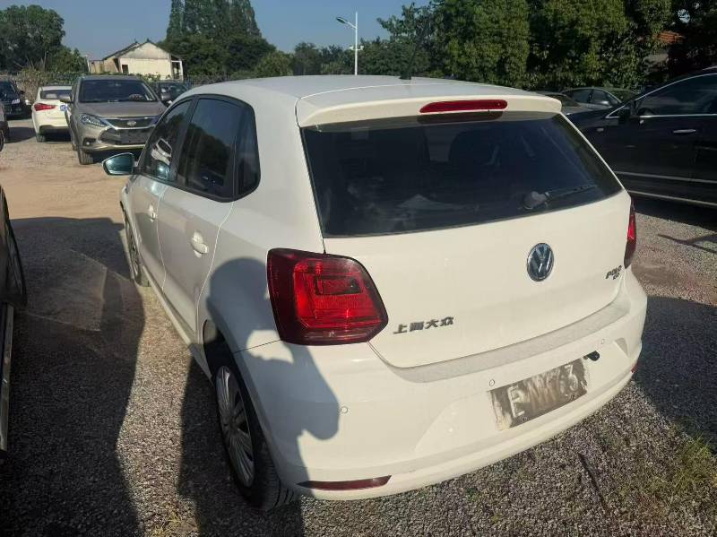 Volkswagen Polo 2016 car image #4