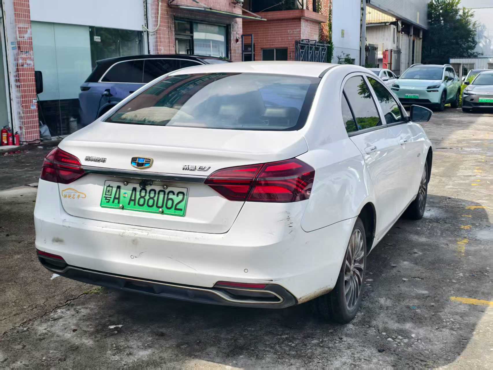 GEELY Emgrand New Energy 2021 صورة سيارة #4