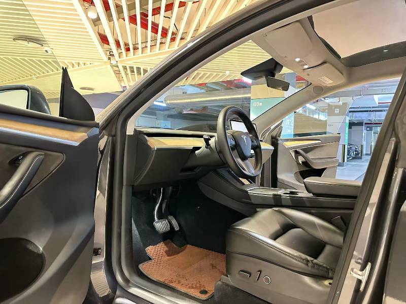Tesla Model Y 2022 #4 Tesla Model Y 2022 immagine di auto #4