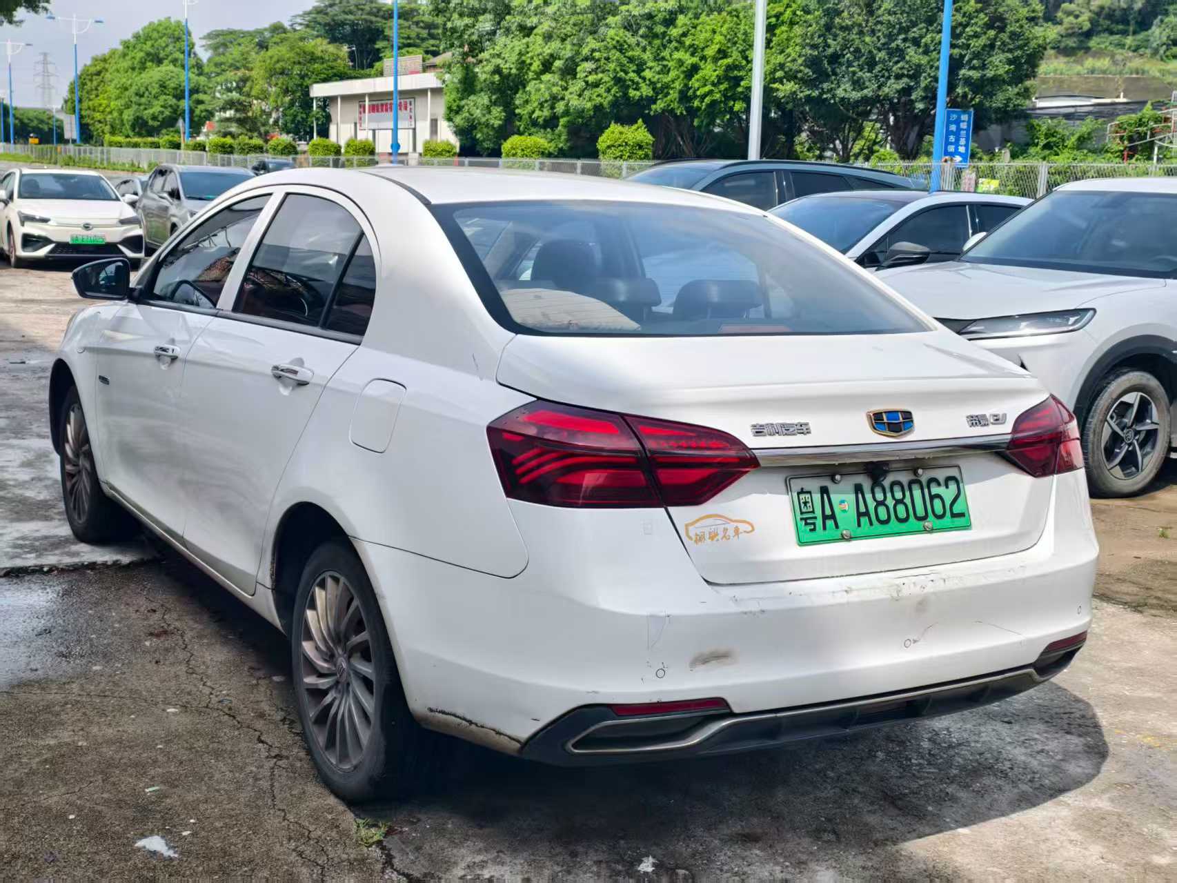 GEELY Emgrand New Energy 2021 صورة سيارة #6