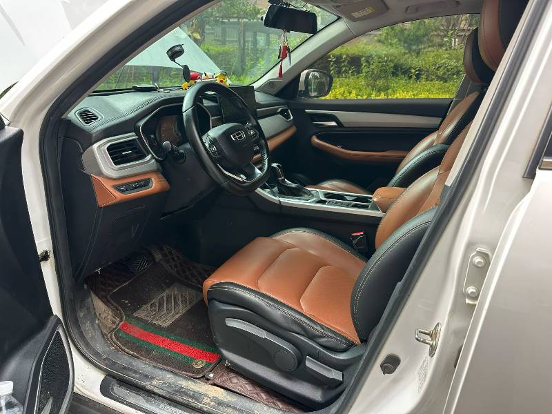 GEELY Vision X6 2020 car image #3