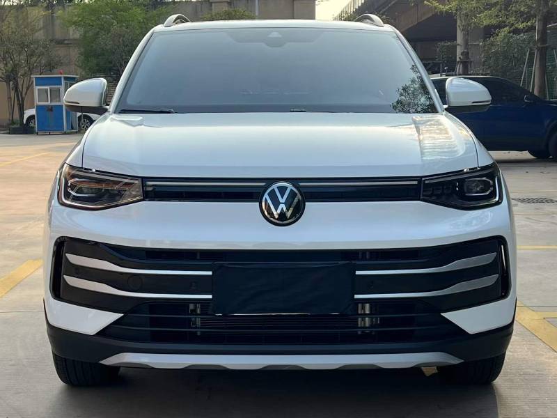 Volkswagen Tharu 2025 car image 