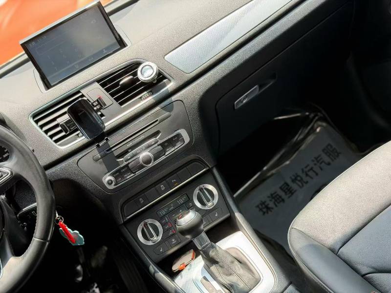 Audi Q3 2014 car image #5