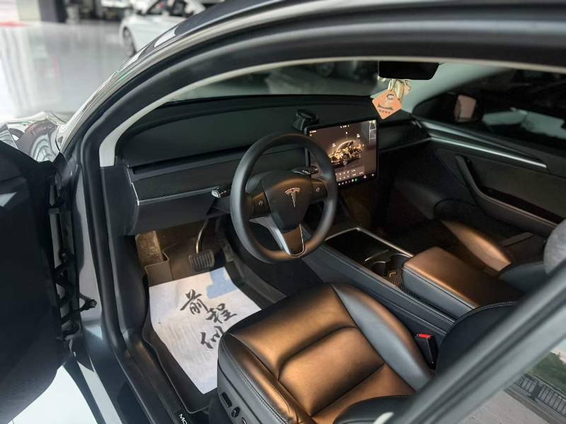 Tesla Model Y 2023 #2 Tesla Model Y 2023 immagine di auto #2