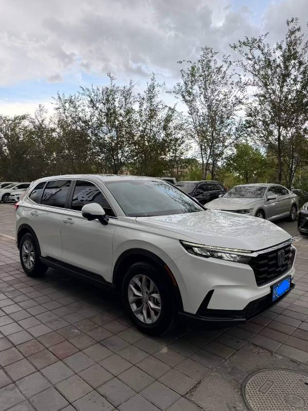 Honda CR-V 2023 car image #3