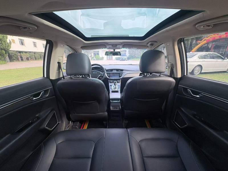 GEELY Emgrand GS 2017 #7 GEELY Emgrand GS 2017 car image #7