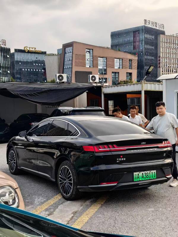 BYD Han 2022 #3 BYD Han 2022 car image #3