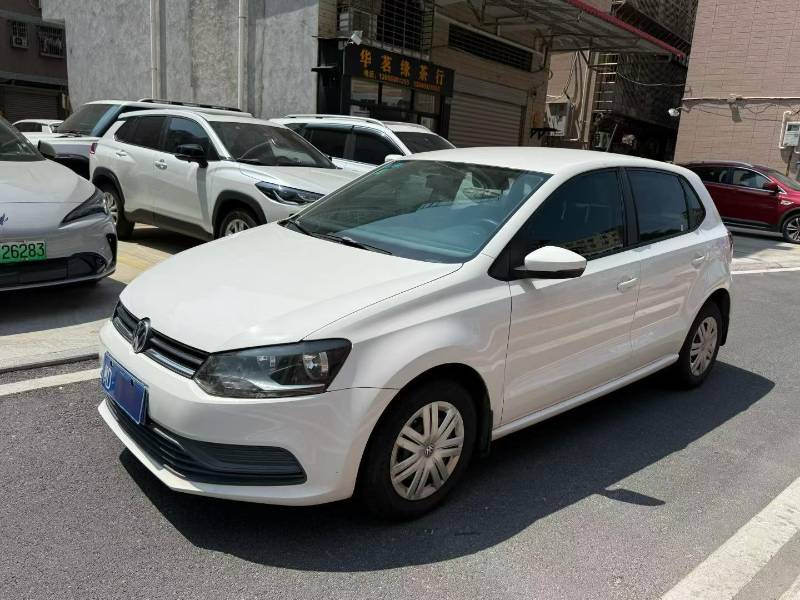 Volkswagen Polo 2016 Volkswagen Polo 2016 car image
