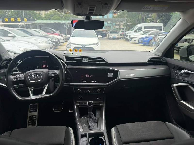 Audi Q3 2022 #5 Audi Q3 2022 car image #5