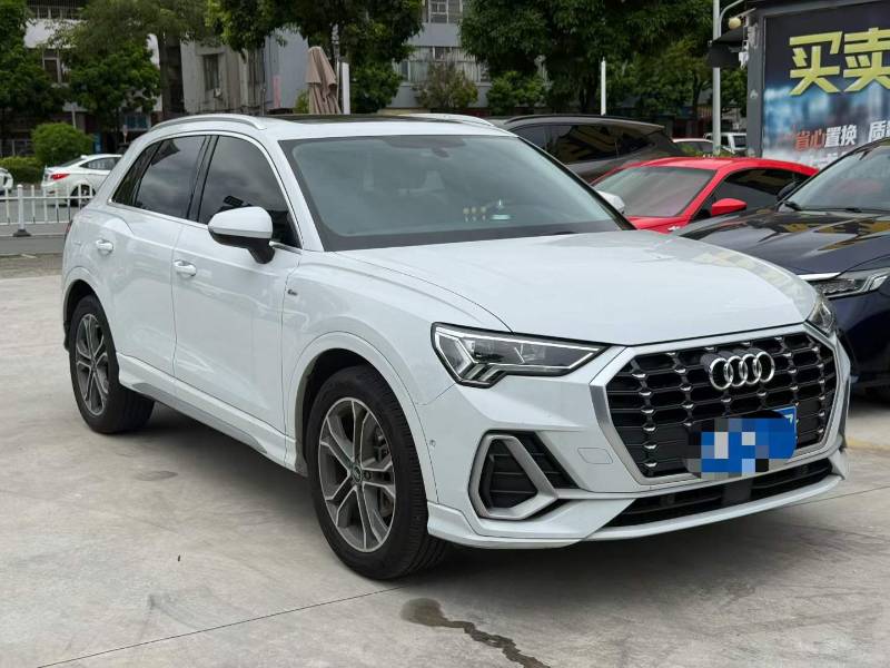 Audi Q3 2022 Audi Q3 2022 car image