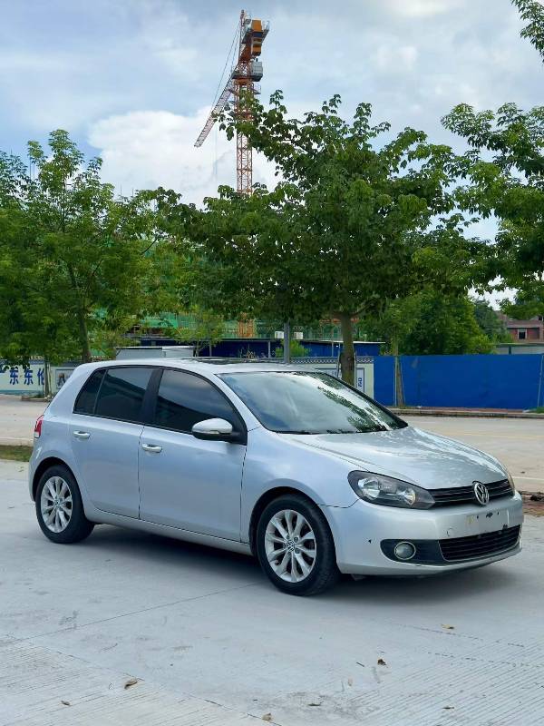 Volkswagen Golf 2014 car image #5
