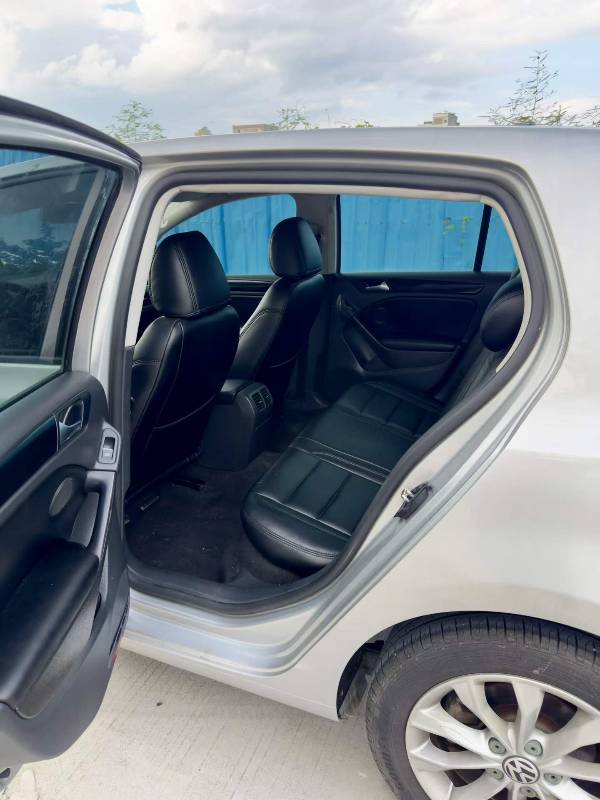 Volkswagen Golf 2014 car image #7