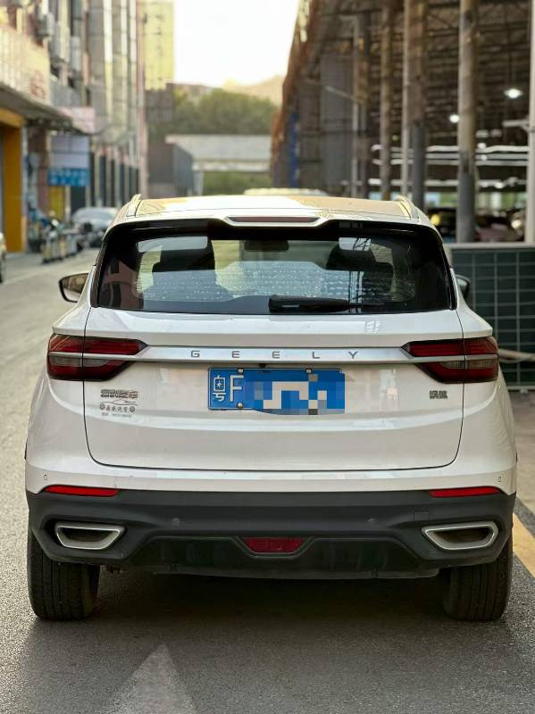 GEELY Coolray 2021 immagine di auto #3