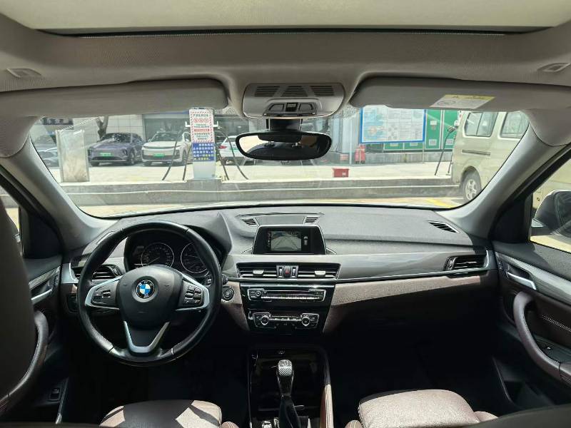 BMW X1 2017 #4 BMW X1 2017 car image #4