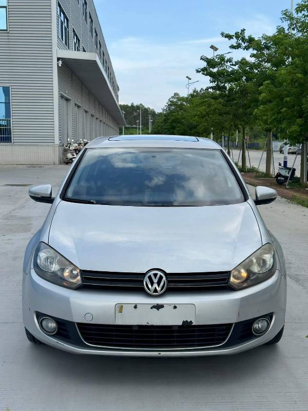 Volkswagen Golf 2014 car image #2