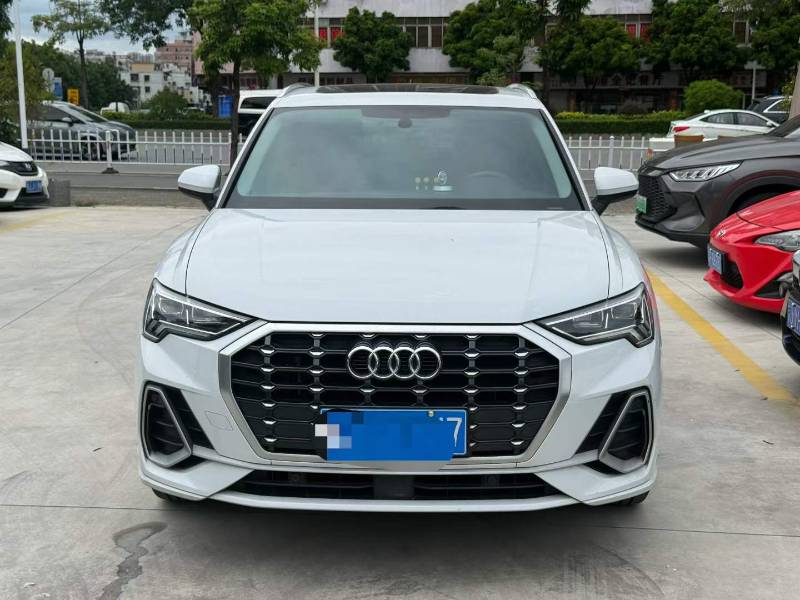 Audi Q3 2022 #2 Audi Q3 2022 car image #2